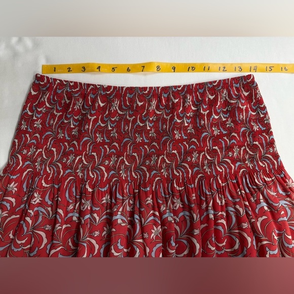 MAX STUDIO Cerise Red and White floral smocked waist skirt size M - Picture 13 of 14